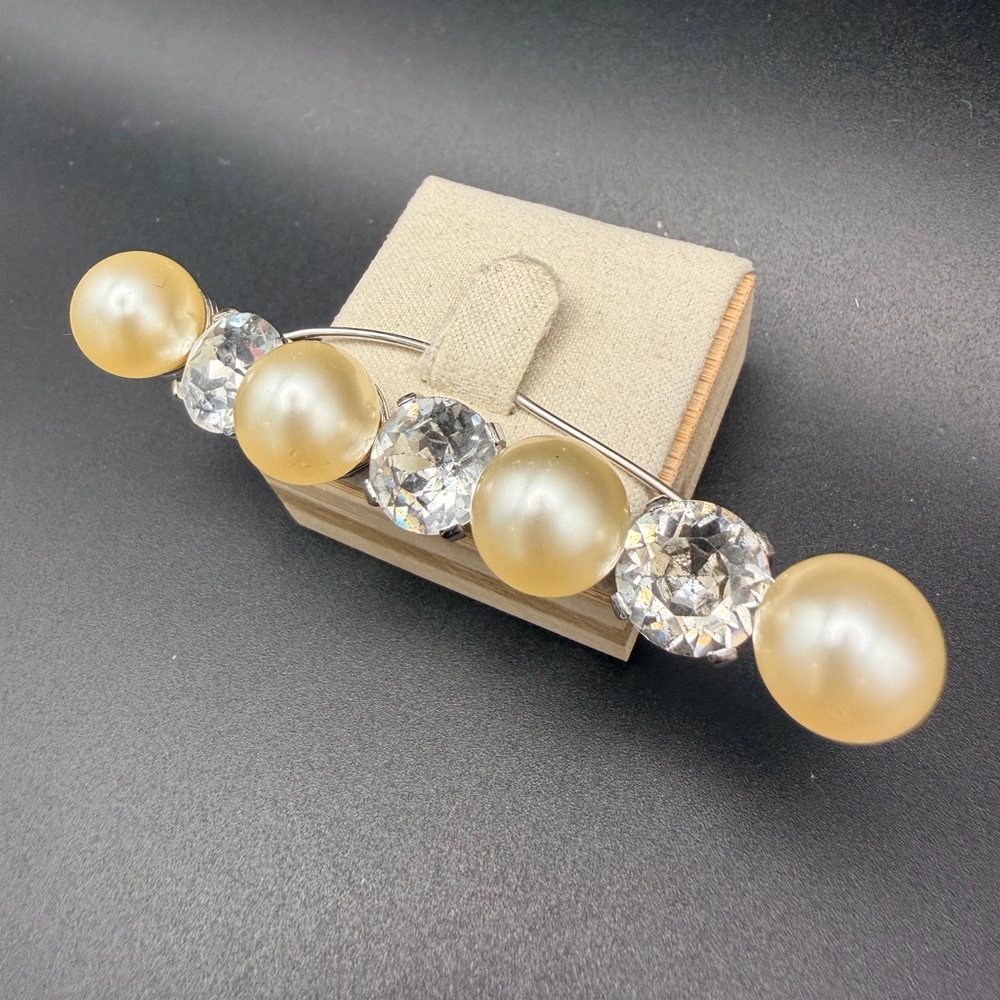 VTG Crown Trifari Signed Silver Tone Bar Brooch With Faux Pearl and Rhinestones